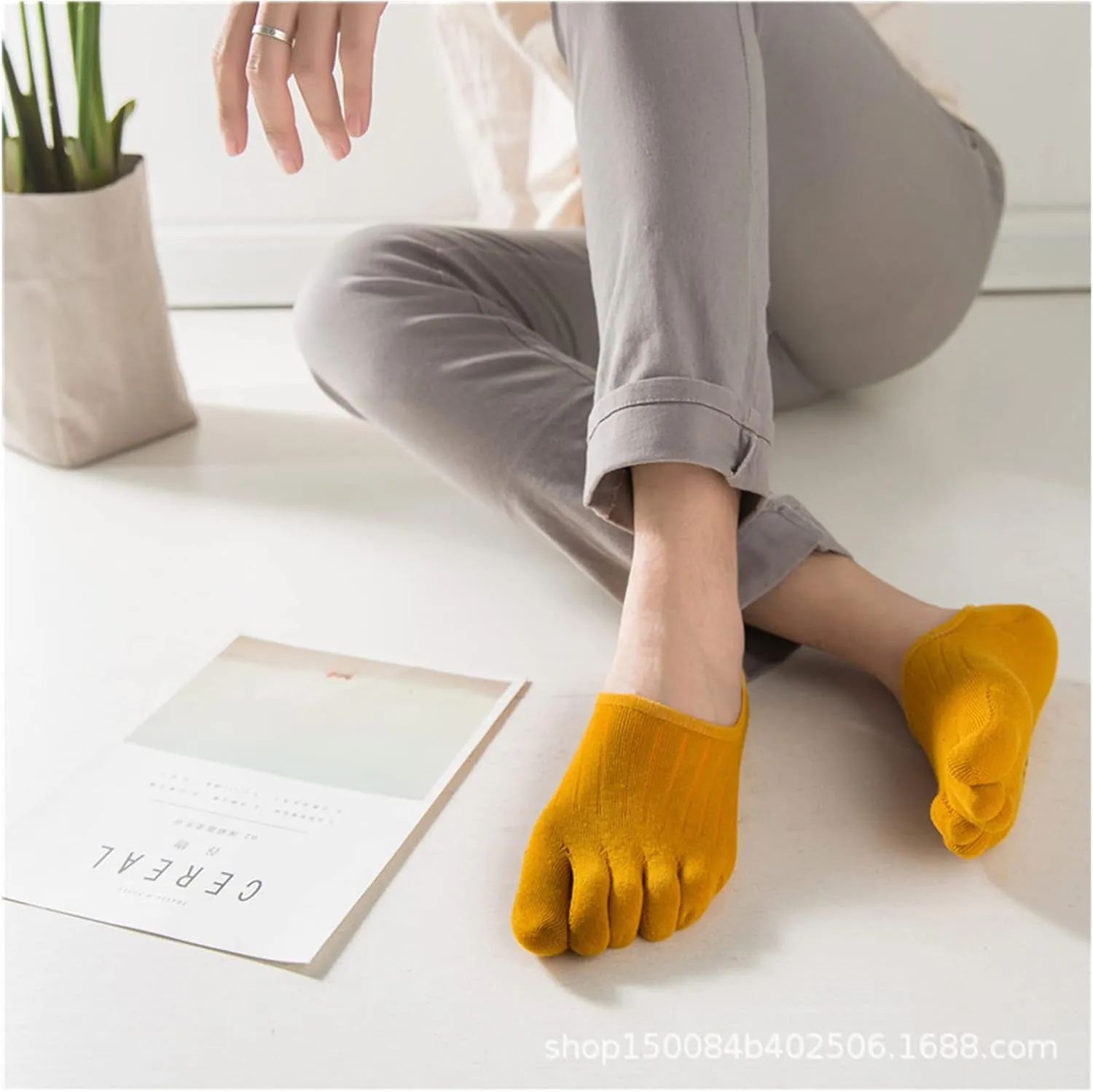 5 Pairs Toe Separator Socks, No Show Cotton Five Finger Socks, Cotton Compression Women Men Running Sport Socks (5 Pairs)